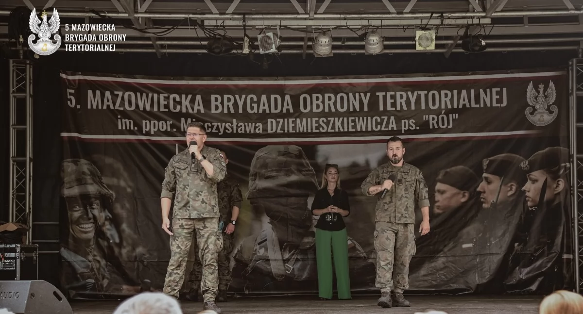5 Mazowiecka Brygada Obrony Terytorialnej świętowała kolejny rok służby i powitała nowych żołnierzy