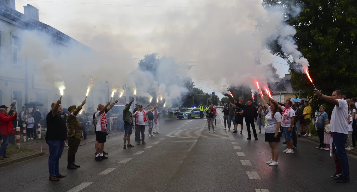 Żeby Pułtusk nie zapomniał…  Dzieci z Bramy Kościuszki 39 w 81. rocznicę wybuchu Powstania Warszawskiego