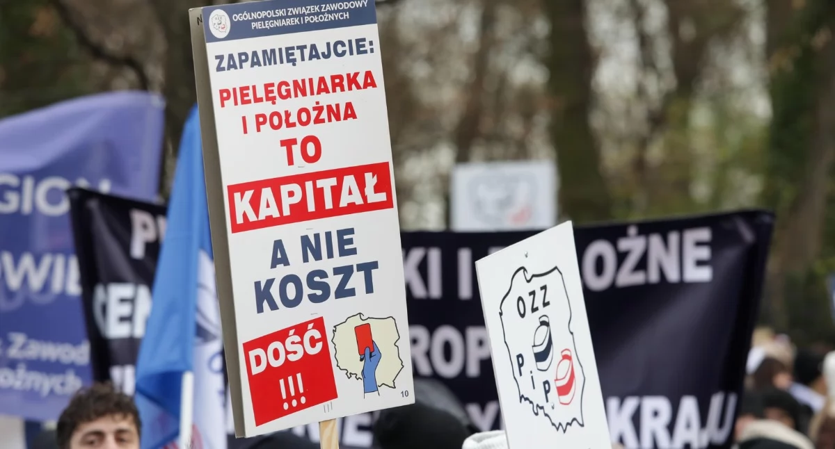Rekordowe wyrównania dla pielęgniarek. Sąd przyznaje ponad 120 tys. zł, ale szpitale nie płacą 