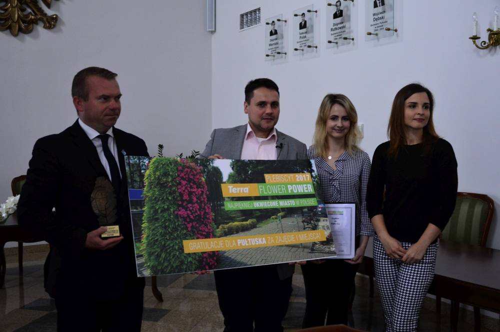 Wręczenie statuetki dla Najpiękniej Ukwieconego Miasta w Polsce