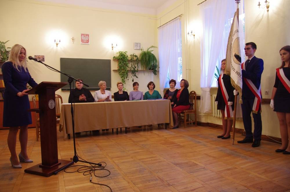 Optymistyczne rozpoczęcie roku w LO