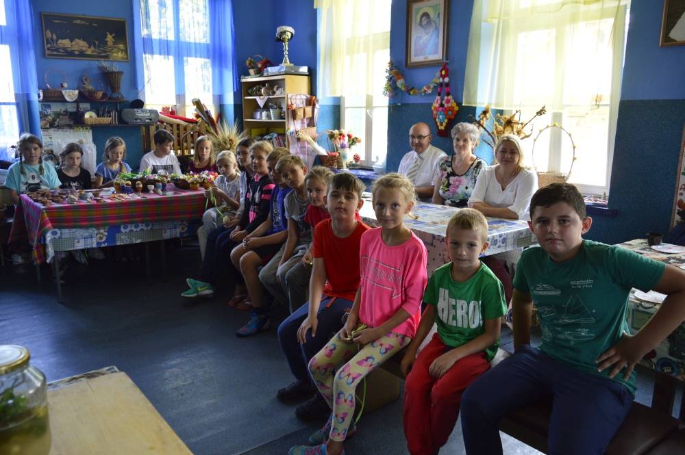 Haft kurpiowski i sodziaki zamiast smartfona