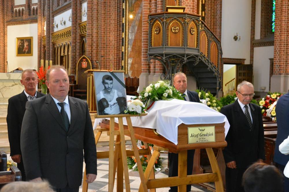 Śp. Józef Grudzień spoczął na warszawskich Powązkach