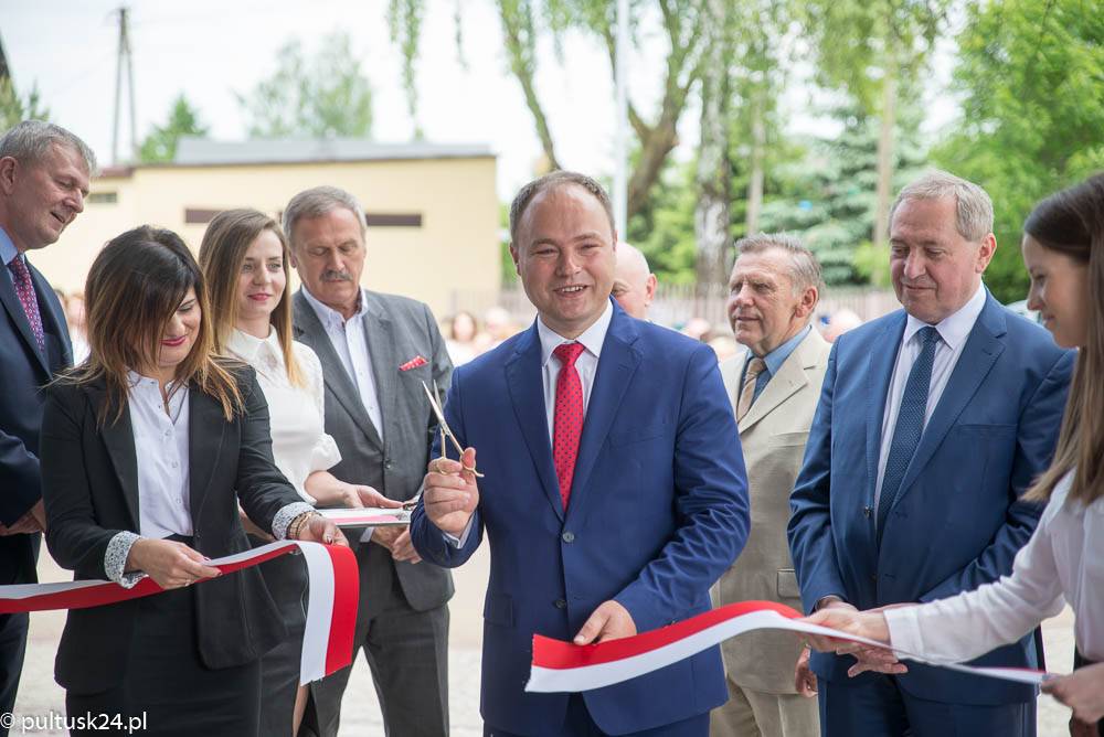 Kupiona, wypasiona, poświęcona – nowa siedziba starostwa