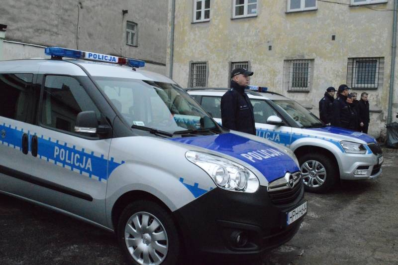 Nowe radiowozy dla pułtuskiej policji