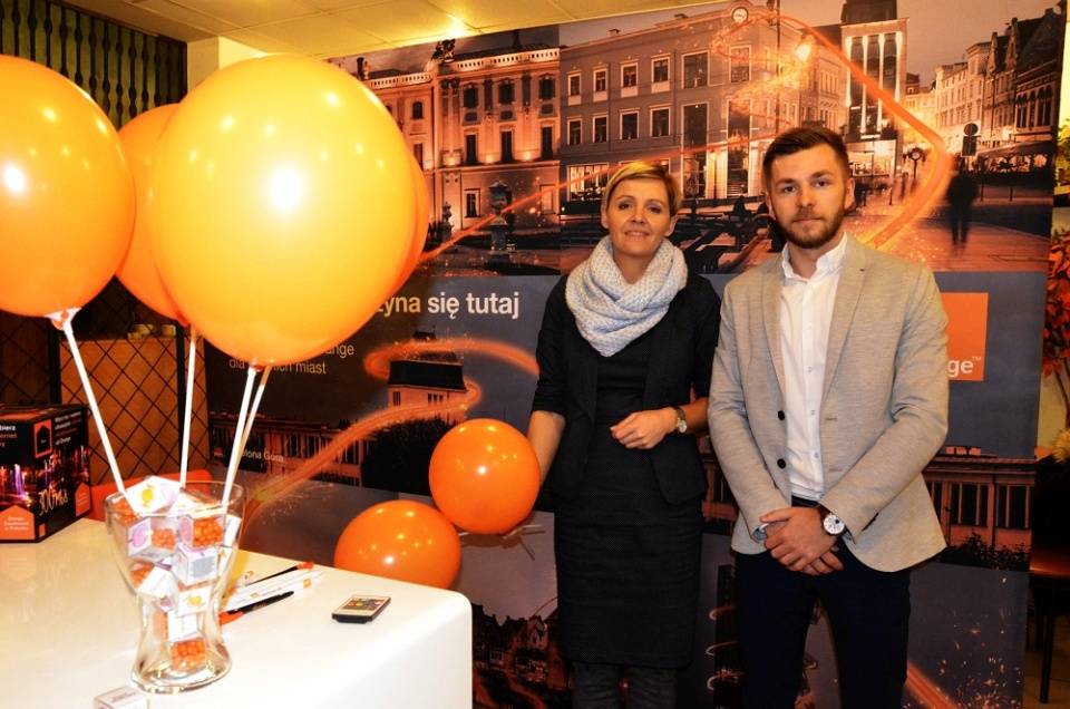 Złóż deklarację na Orange Światłowód