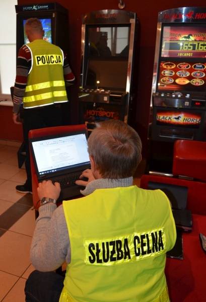Policjanci i celnicy zlikwidowali nielegalny salon gier