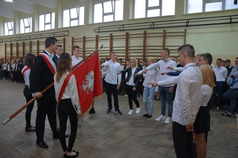 Pierwszoklasiści z Prusa ślubowali