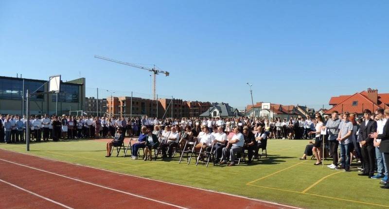 Uczniowie Ruszkowskiego powitali nowy rok szkolny