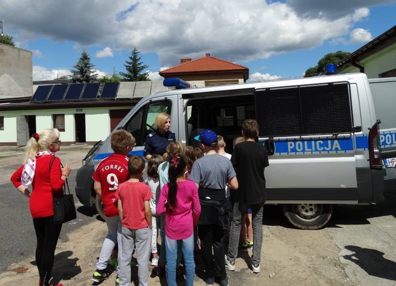 Dzieci z wizytą w pułtuskiej komendzie