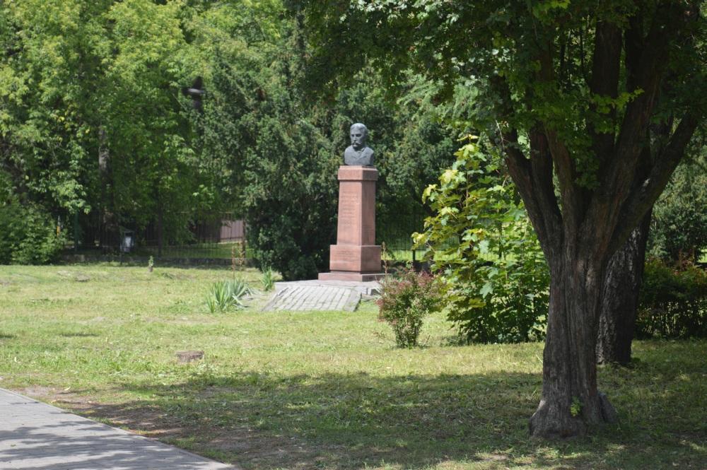 Gomulicki wreszcie niezarośnięty