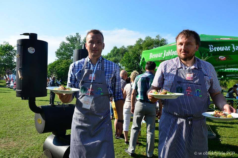 Wielkie gotowanie na zamkowej polanie