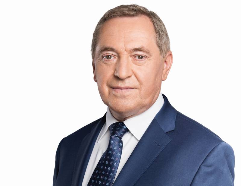 Minister bardziej popularny niż Poseł