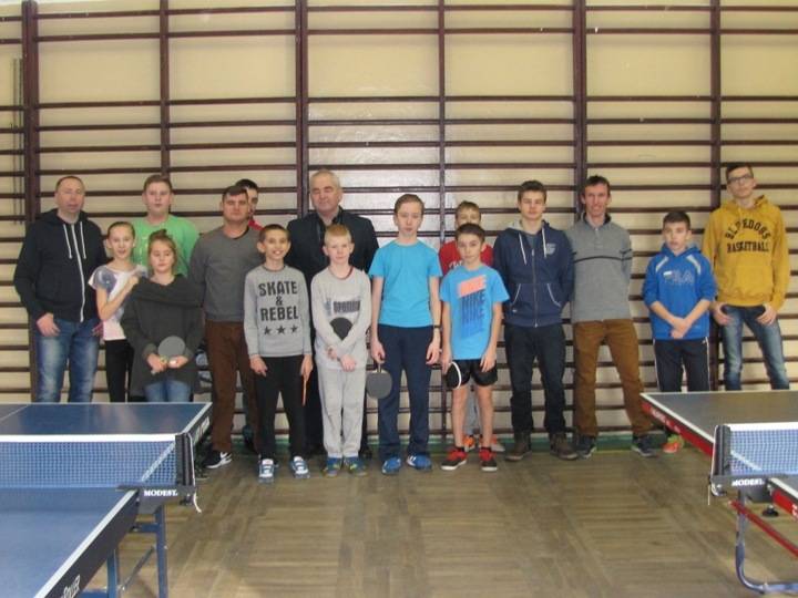 Ferie na sportowo – tenis stołowy w PSP Nr 3