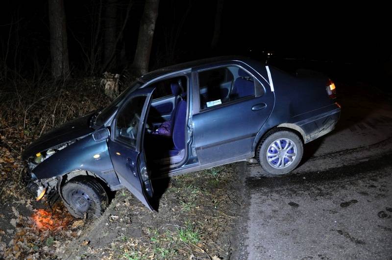 Wypadek w Łachoniu - dwie osoby w szpitalu