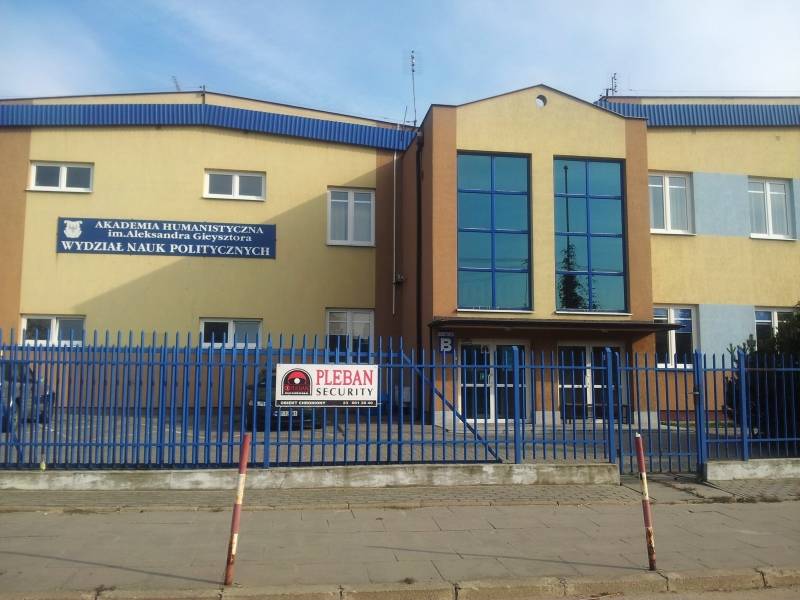 Mała rewolucja w pułtuskiej oświacie - gimnazjaliści w murach uczelni
