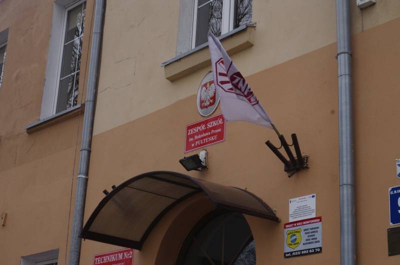Na ratunek szkole
