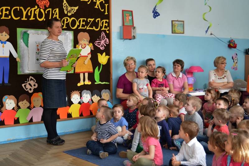 Wiosenne recytacje w miejskiej Piątce