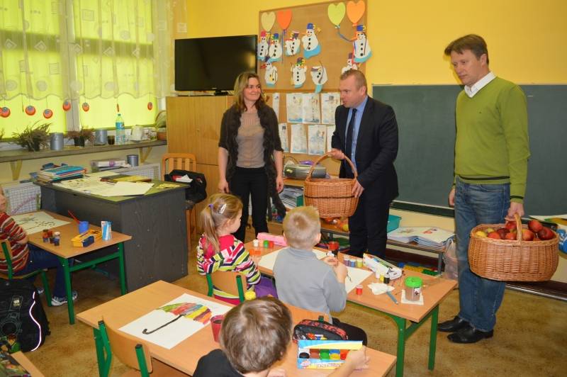 Owoce i warzywa dla dzieci z pułtuskich szkół