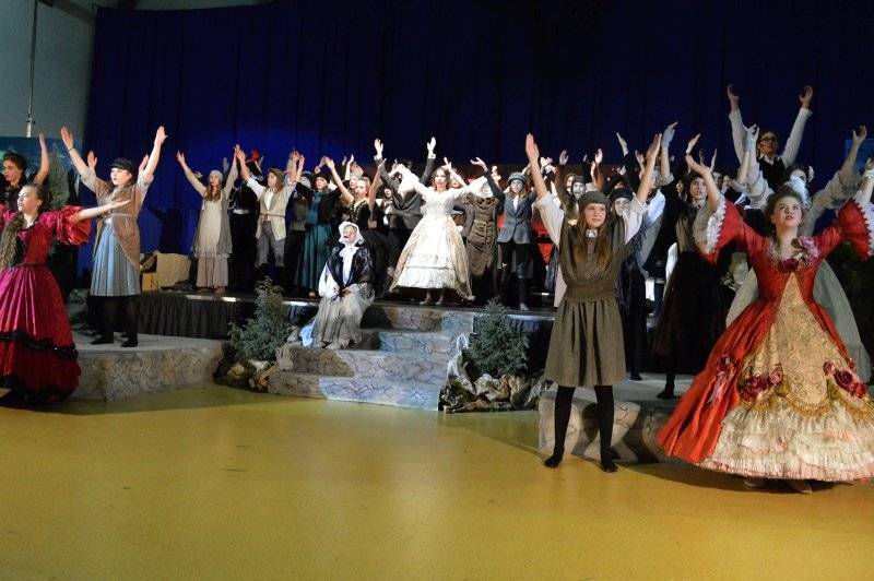 „Les Miserables” - czyli „Dwa światy” w pułtuskiej Klaudynie