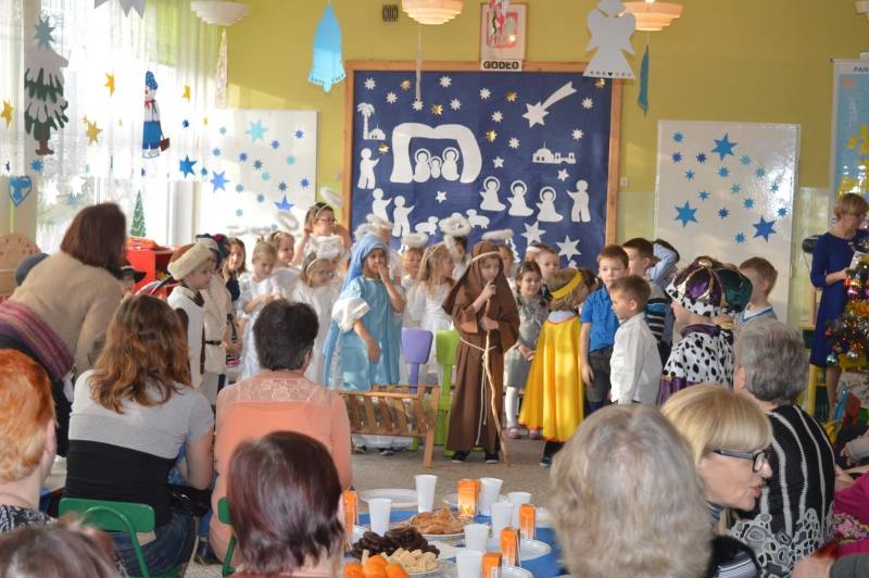 Dzień Babci i Dziadka w miejskiej Piątce