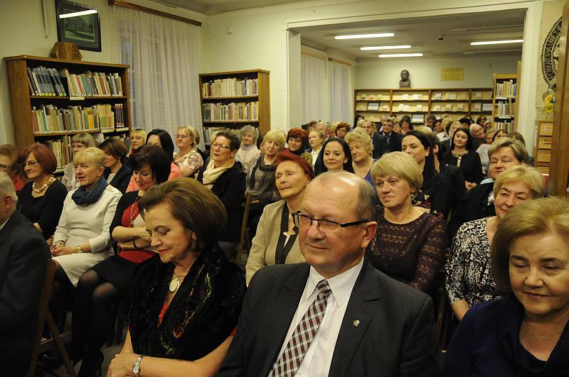 „To Dzień Kobiet w Lelewelu, co ma miłośników wielu...”
