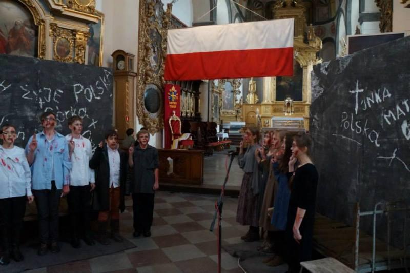 „Tętno Polski bije w przestrzelonych sercach”