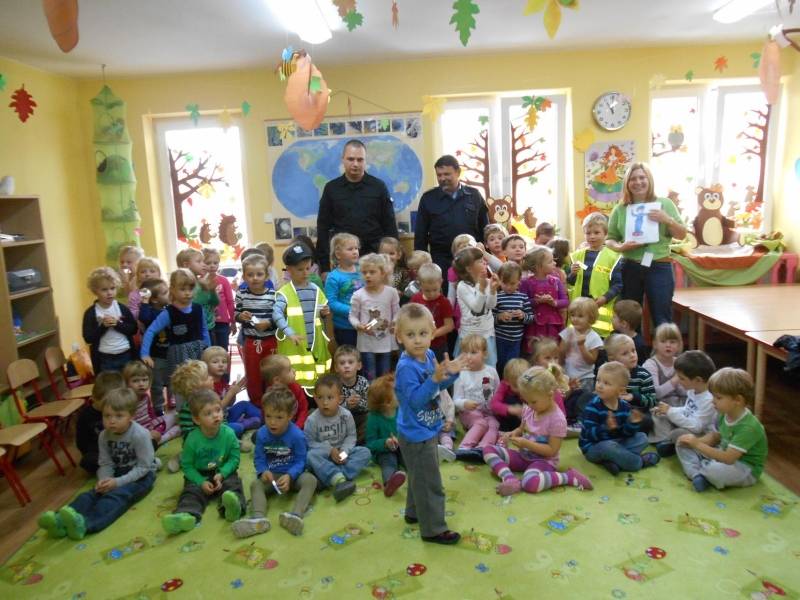 Mundurowi wizytą w „Minilandzie”