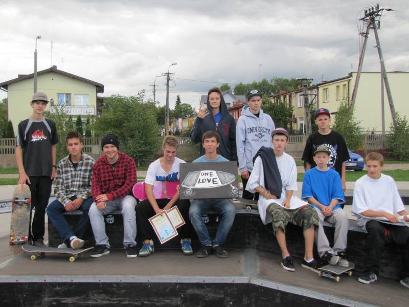 Zawody w skateparku