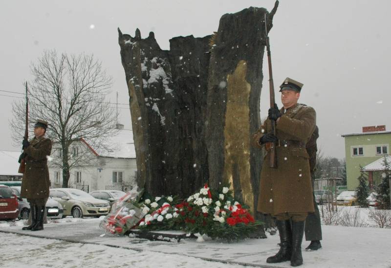 W hołdzie straconym