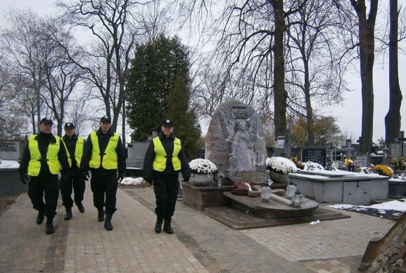 Praktykanci patrolują Pułtusk
