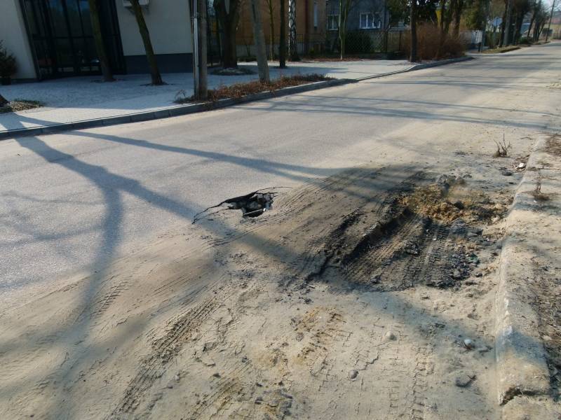 Uwaga dziura!