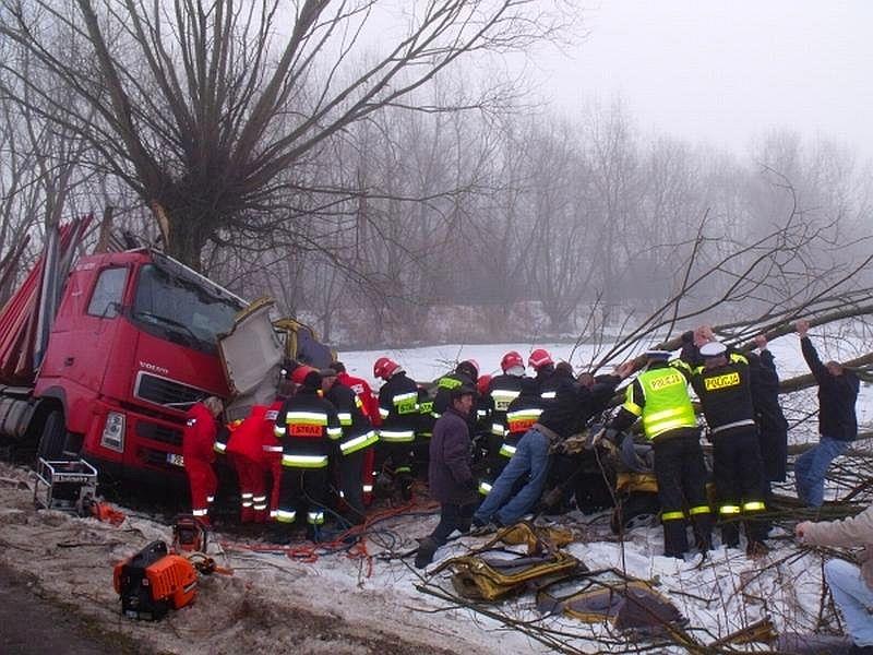 Mniej ofiar śmiertelnych, ale więcej pożarów 