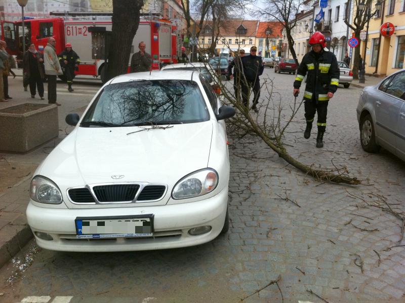 Pierwsze skutki silnych wiatrów