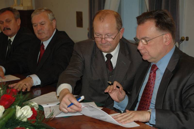 4 miliony dla strażaków!