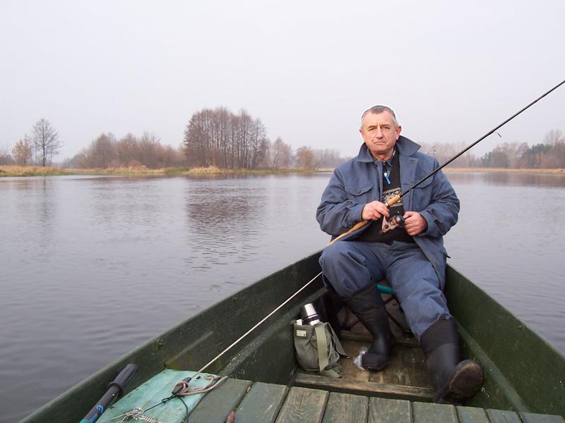 Ze strzelbą i wędką