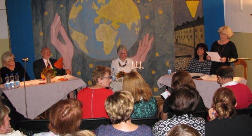 Rozmowy o globalizacji i spotkaniu kultur
