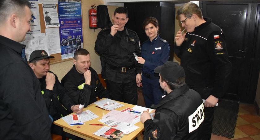 Sukces pułtuskiej komendy – 73 nowych, potencjalnych dawców szpiku