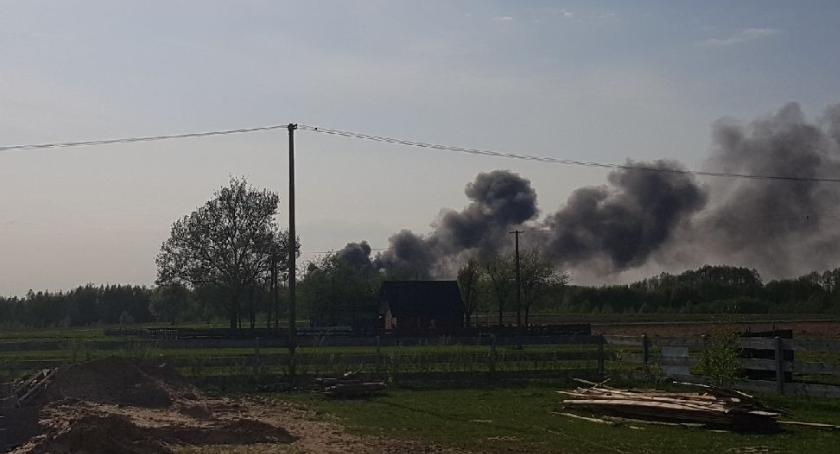 Pożar złomowiska w Obrytem