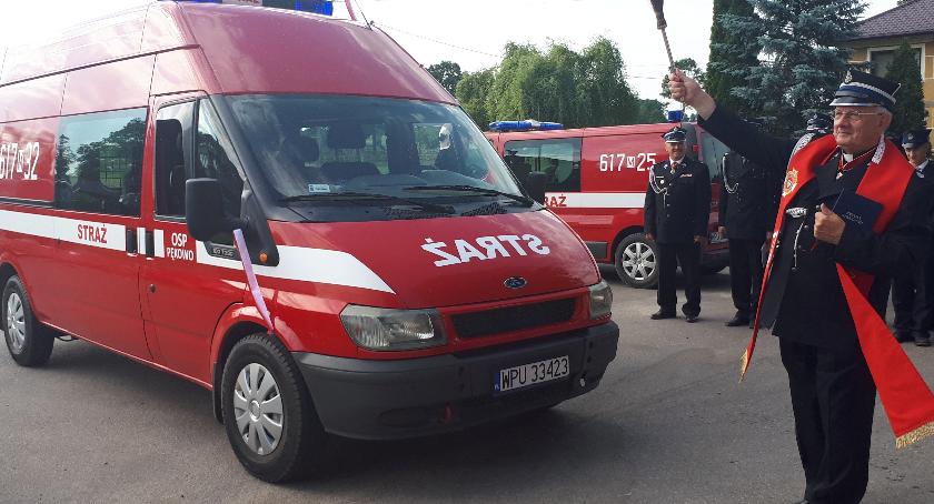 Strażacy z Pękowa mają nowy wóz