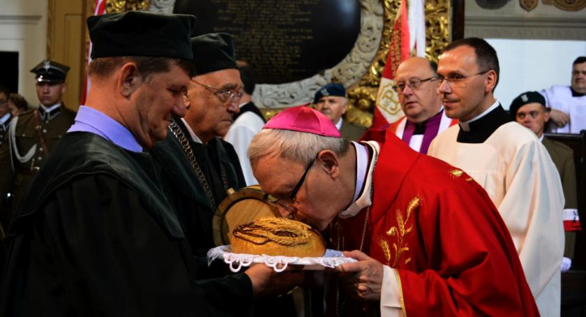 Msza Święta odpustowa z udziałem Biskupa Płockiego Piotra Libery