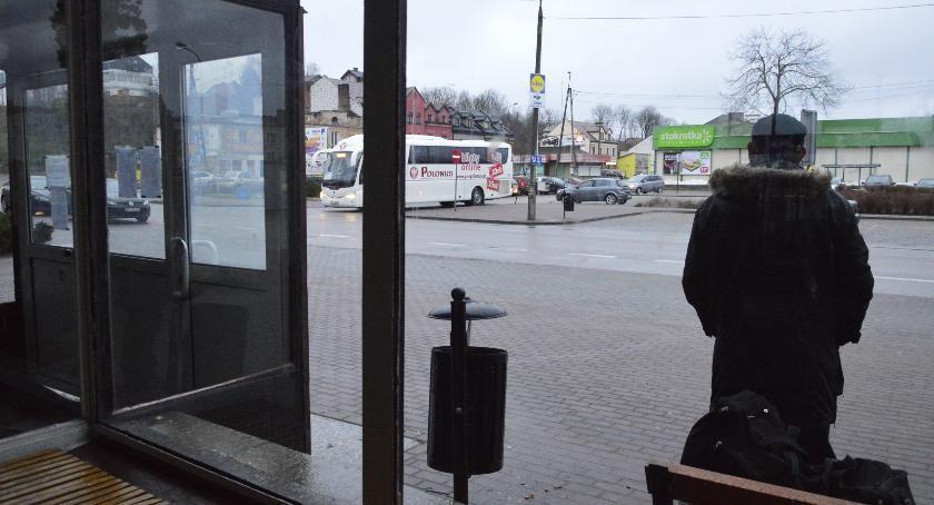 Tymczasowy pawilon dla podróżnych