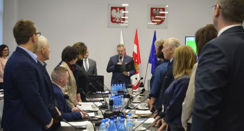 Sprawiedliwie i po równo - radni powiatowi wybrali składy komisji
