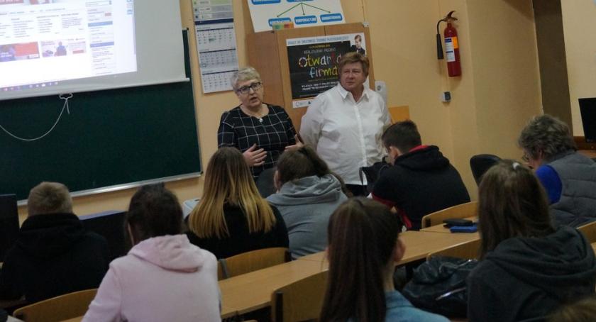 Spotkania z pracownikami banku