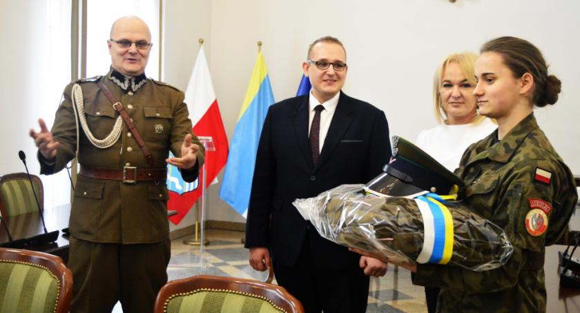 Nowy mundur z okazji rocznicy