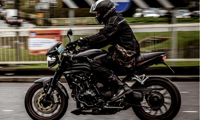 Motocyklista nie zatrzymał się do kontroli drogowej