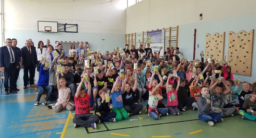 „Jesteś widoczny jesteś bezpieczny” w Nowym Niestępowie