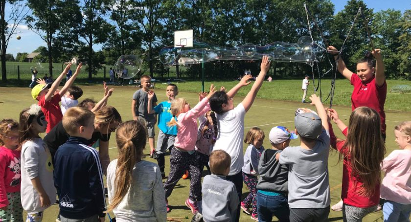 Rodzinny piknik w Bobach