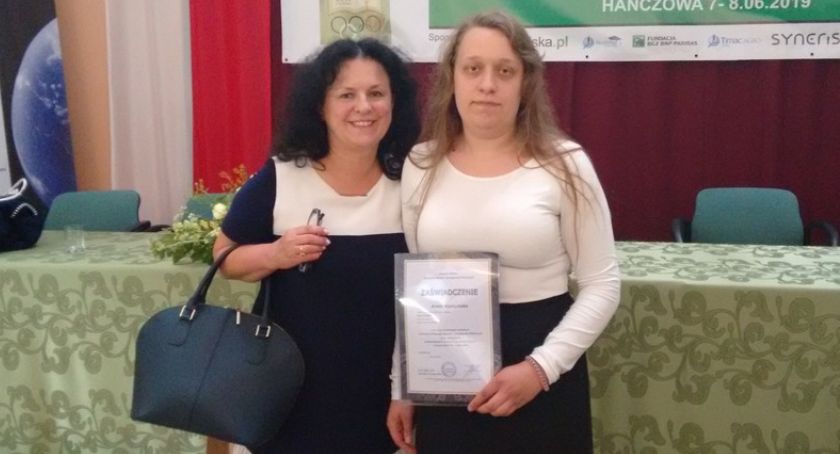 Aneta Kuczyńska z indeksem na wyższe studia