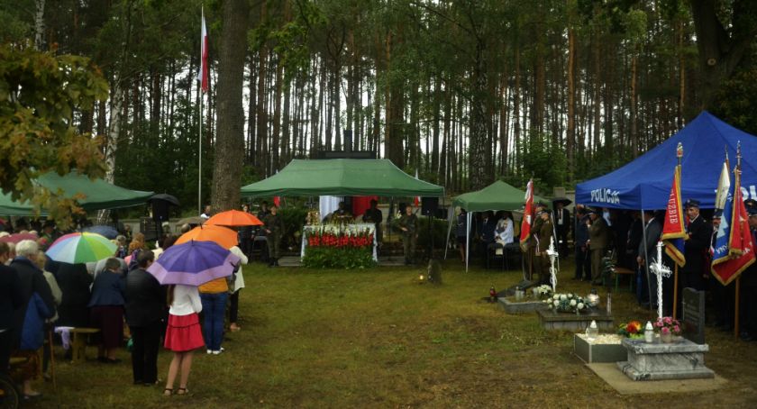 Oddali hołd bohaterom z Wilna